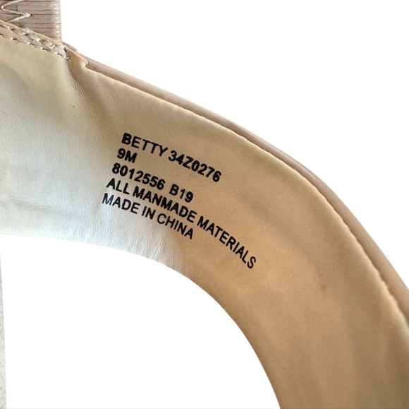 🪻BOGO🪻 Jones New York "Betty" Faux Patent Leather Wedge Sandals Size‎ 9 M - Picture 9 of 14